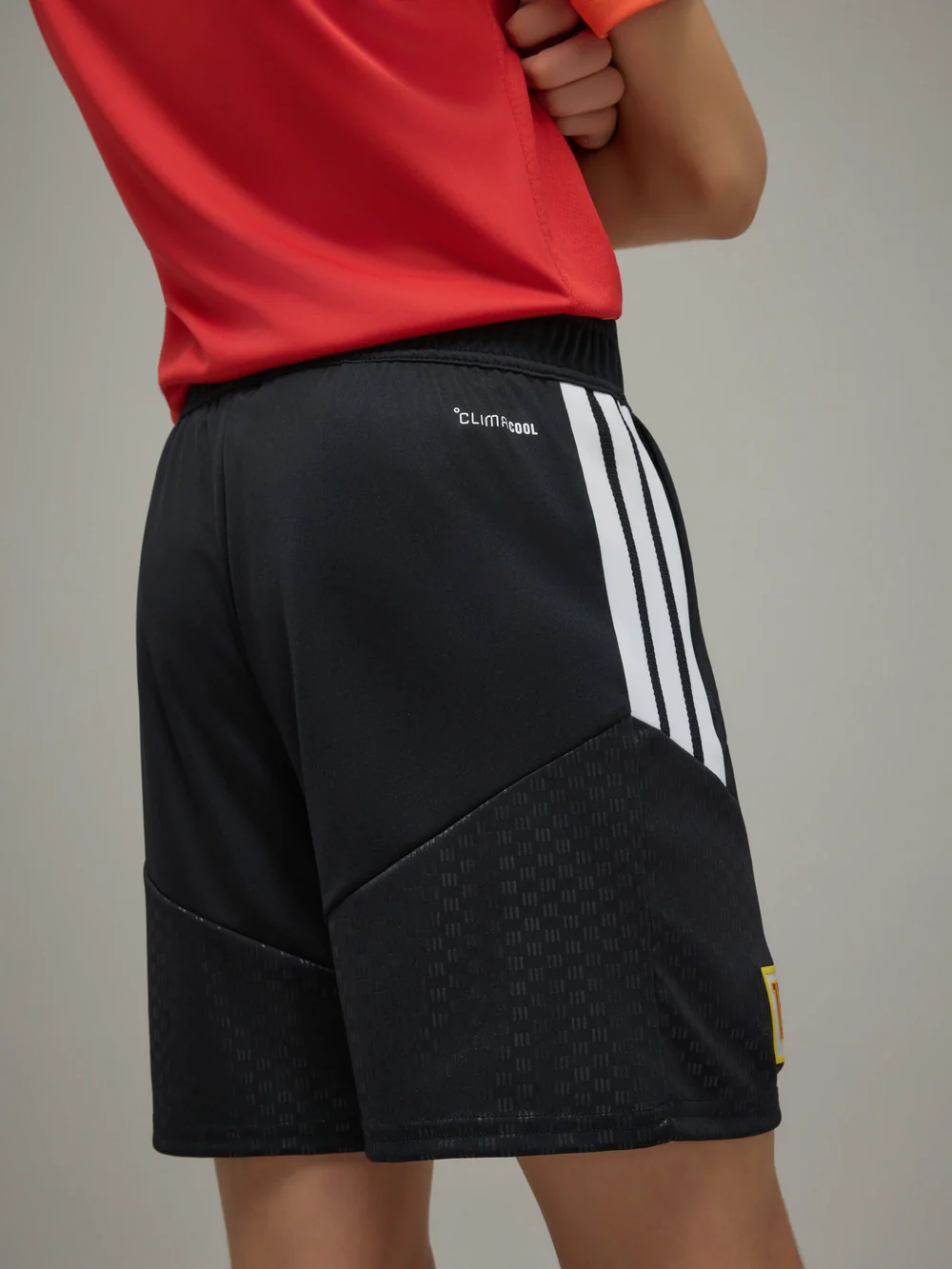 adidas Kinder Trainingshose kurz - Team 26/27 - Image 2