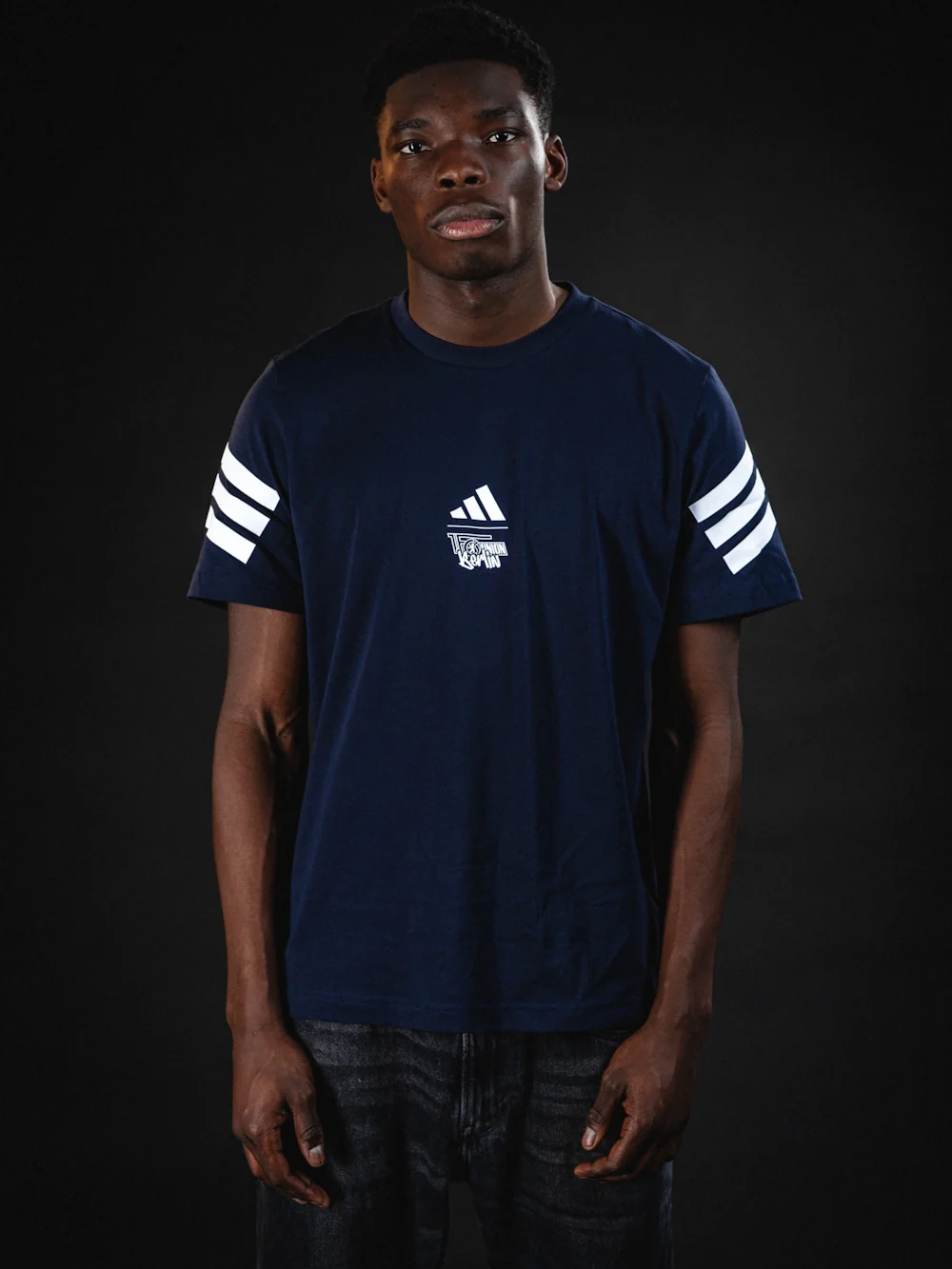 adidas T-Shirt Graffiti Vereinsname