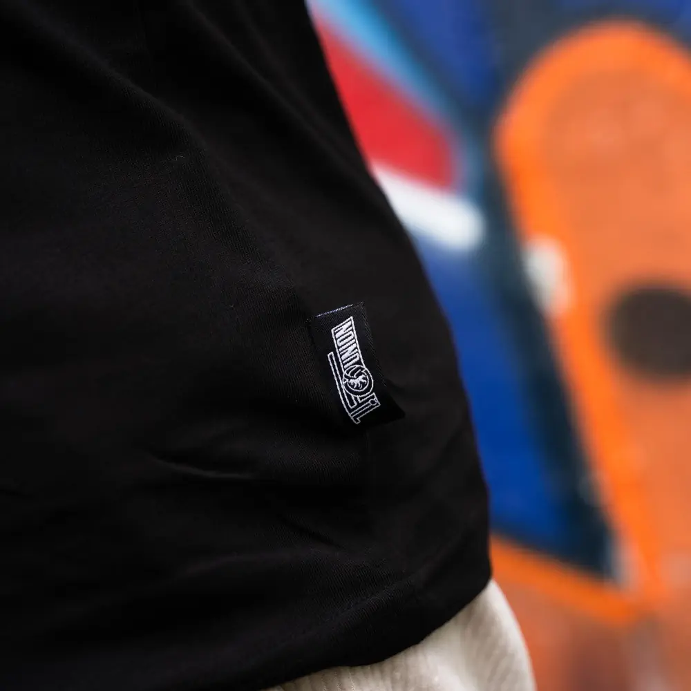 T-Shirt Eisern Pride - schwarz - Image 4